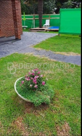 Chalet de 4 amb, garage, parque y patio. Z/Lomas del Golf