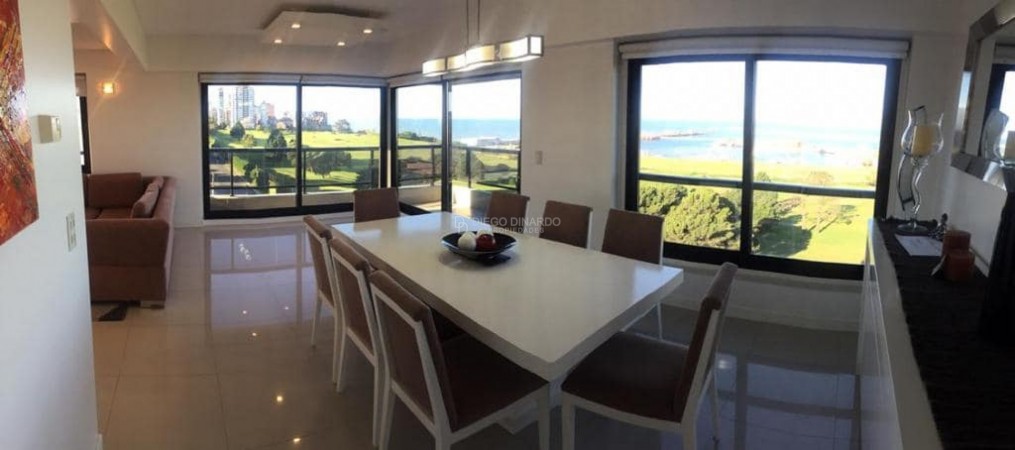 Departamento de 3 ambientes con cochera doble y con vistas al mar y al golf.-  Z/Playa Grande.