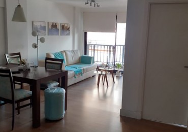 Departamento de 2 ambientes con doble balcon a la calle y Quincho equipado. Impecable!!!